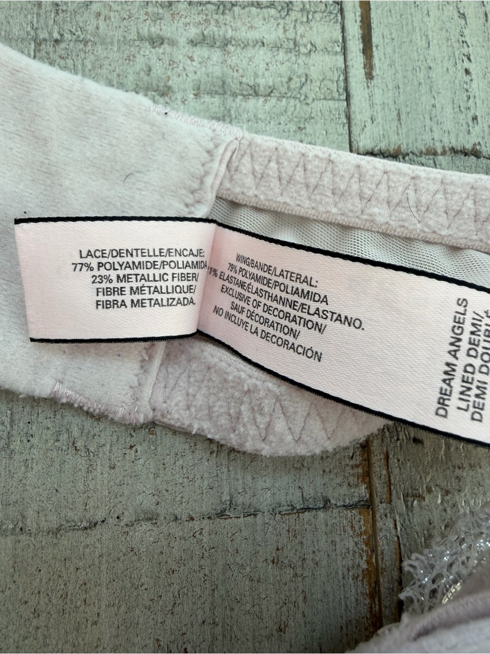 Victoria's Secret Dream Angels Lace Demi Underwire Bra - Pink/Silver Sz. 36DD - Picture 7 of 8